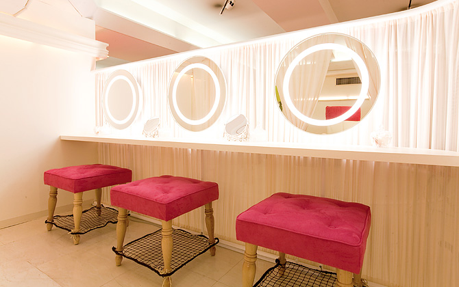 Eye Flash 大丸梅田店 メイク室