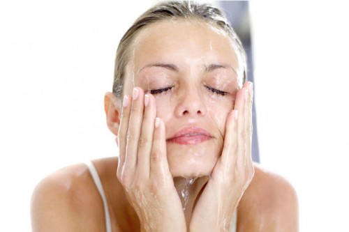54ab7d53de9ef_-_elle-face-wash-h-elh