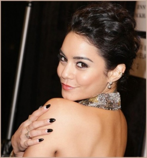 w621_vanessa-hudgens-in-combination-for-the-parade-jenny-packham-2-440x4731