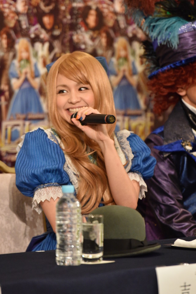 news_xlarge_D81_0077