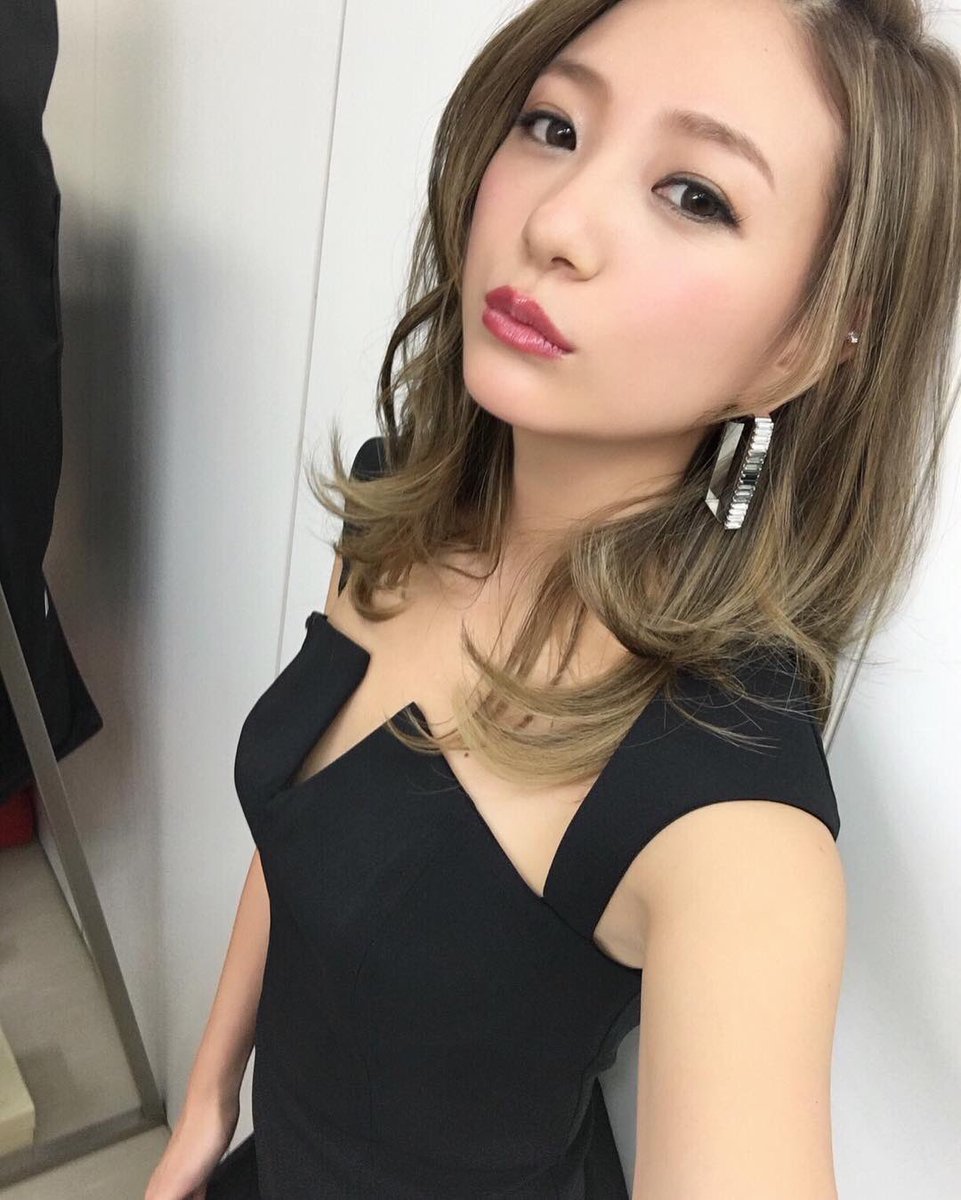 CnKC_c5VYAAUNhA